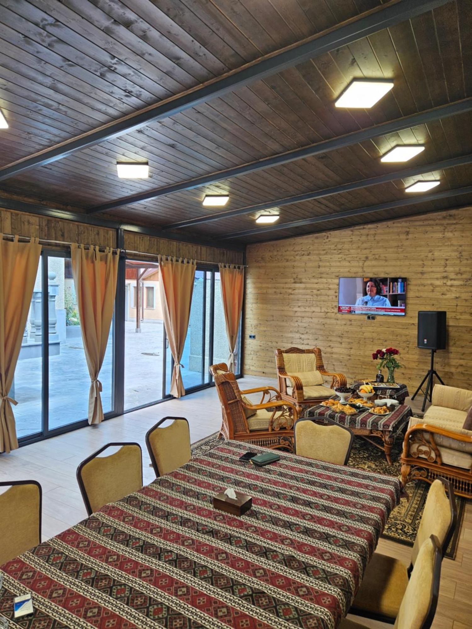 Eridana Hotel Erivan Dış mekan fotoğraf