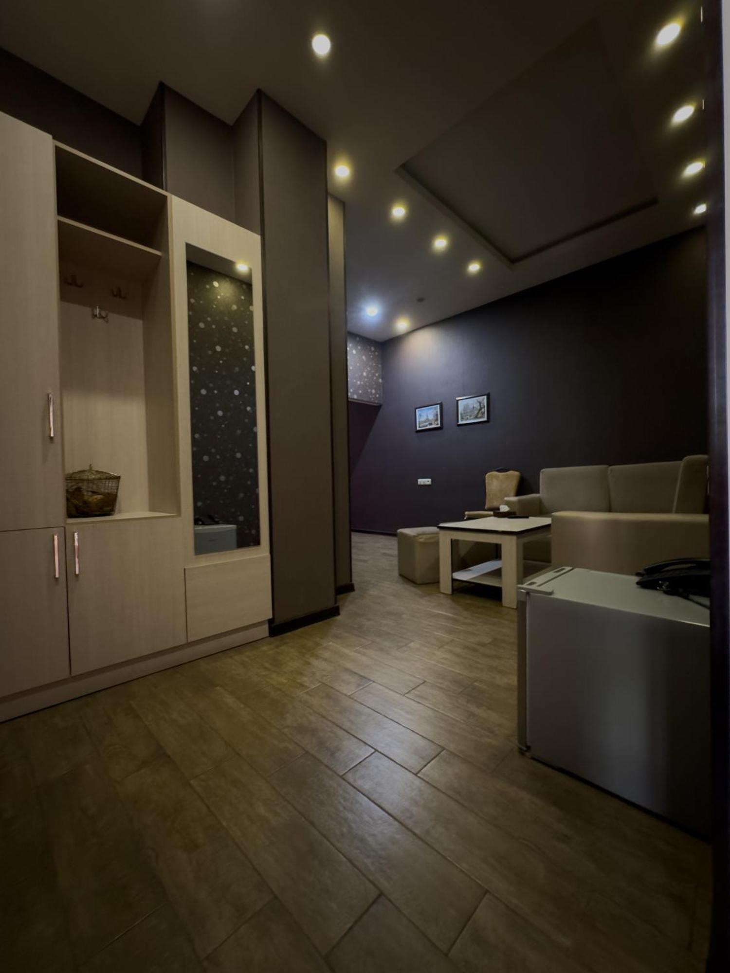 Eridana Hotel Erivan Dış mekan fotoğraf