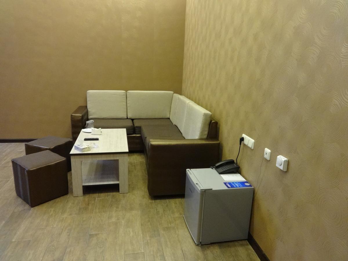 Eridana Hotel Erivan Dış mekan fotoğraf