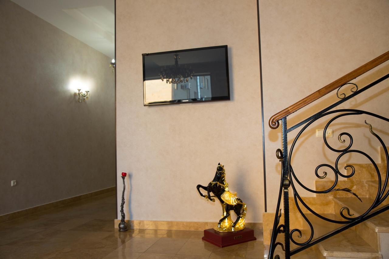 Eridana Hotel Erivan Dış mekan fotoğraf
