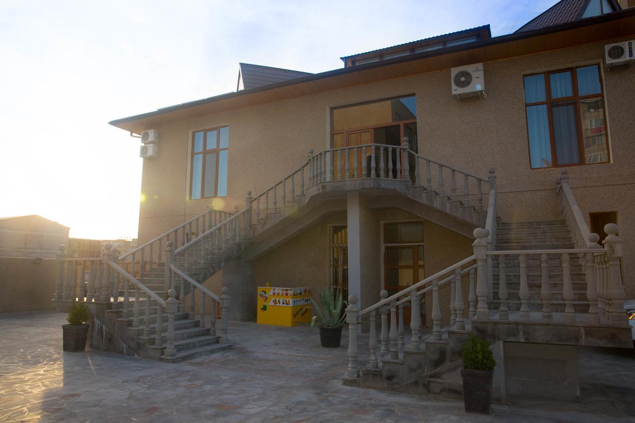 Eridana Hotel Erivan Dış mekan fotoğraf